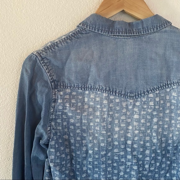 Cloth & Stone Denim Patterned Button Up Small - Picture 5 of 7